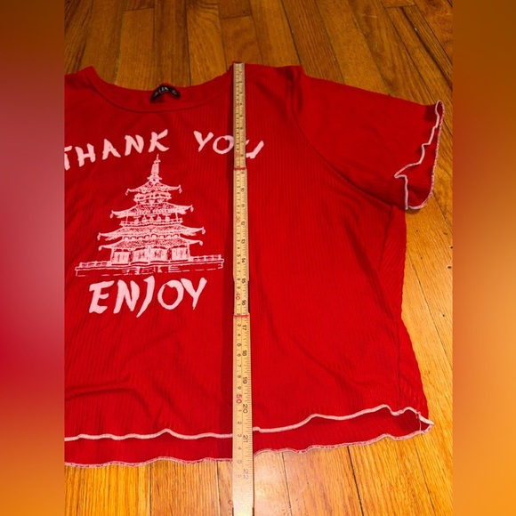 JULIA by Love J “Thank You Enjoy” Red Graphic Crop - Picture 3 of 5